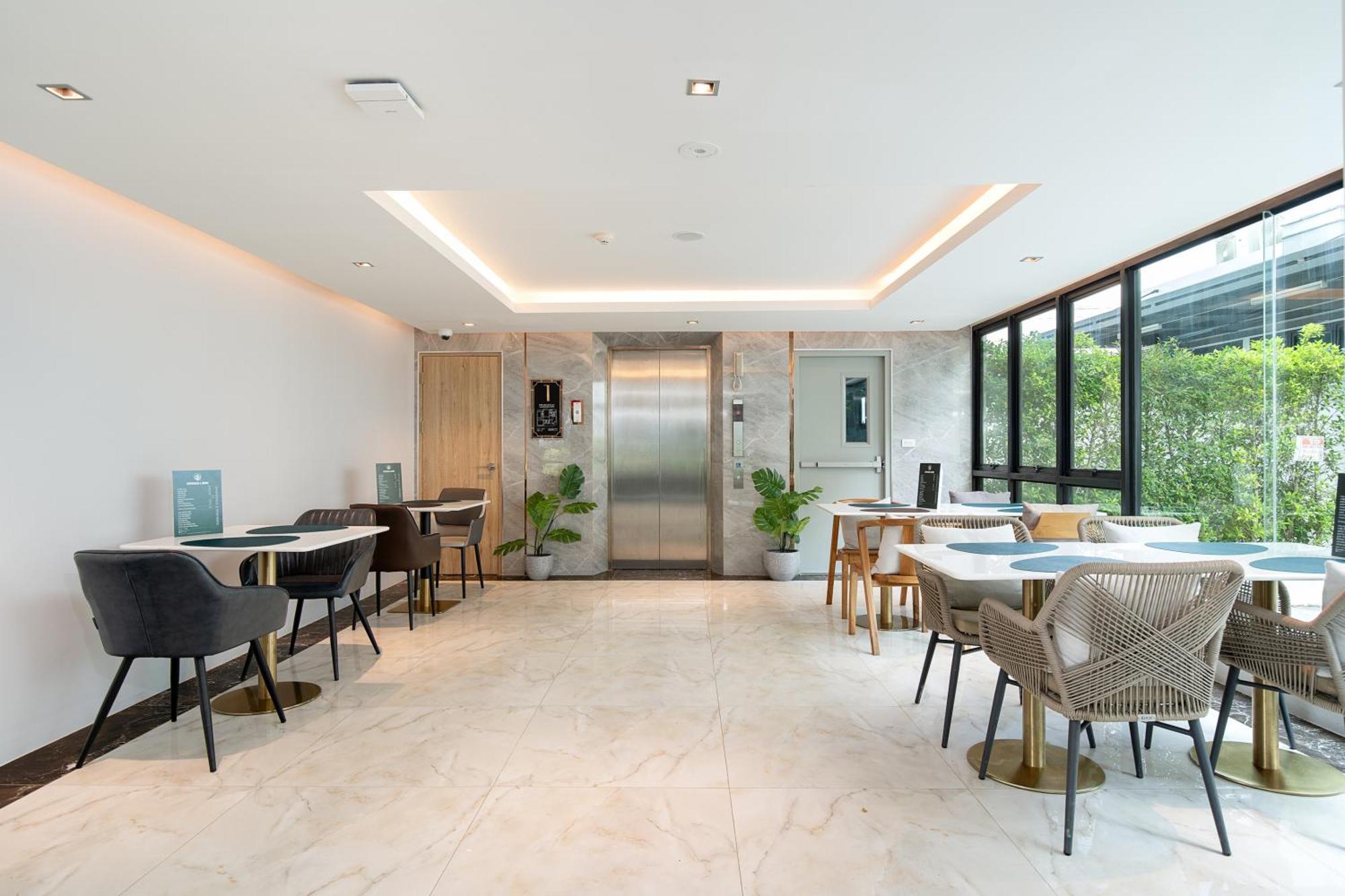 Crystal Srivaree Suvarnabhumi Hotel Ban Khlong Bang Krathiam Exterior foto